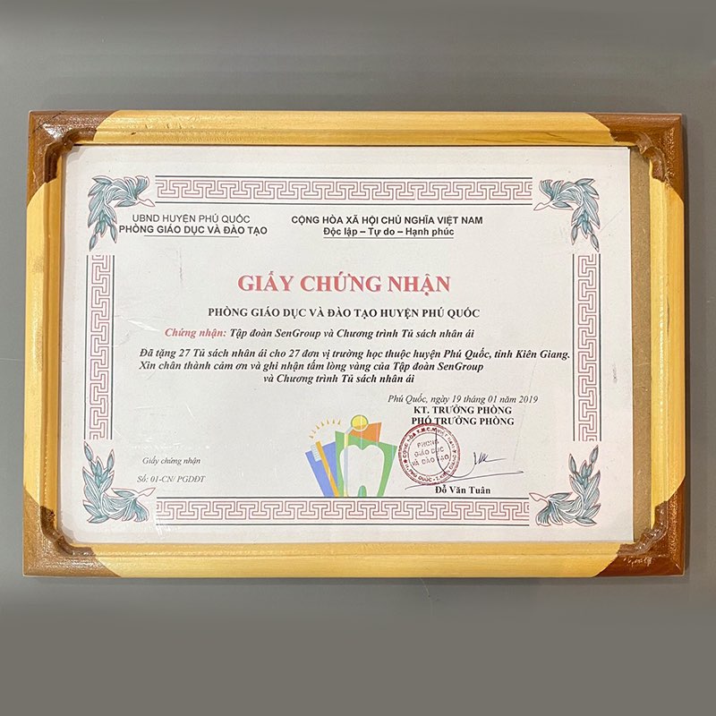 TẬP ĐOÀN SEN GROUP ĐÃ TẶNG 27 TỦ SÁCH NHÂN ÁI CHO 27 ĐƠN VỊ TRƯỜNG HỌC THUỘC HUYỆN PHÚ QUỐC, TỈNH KIÊN GIANG.