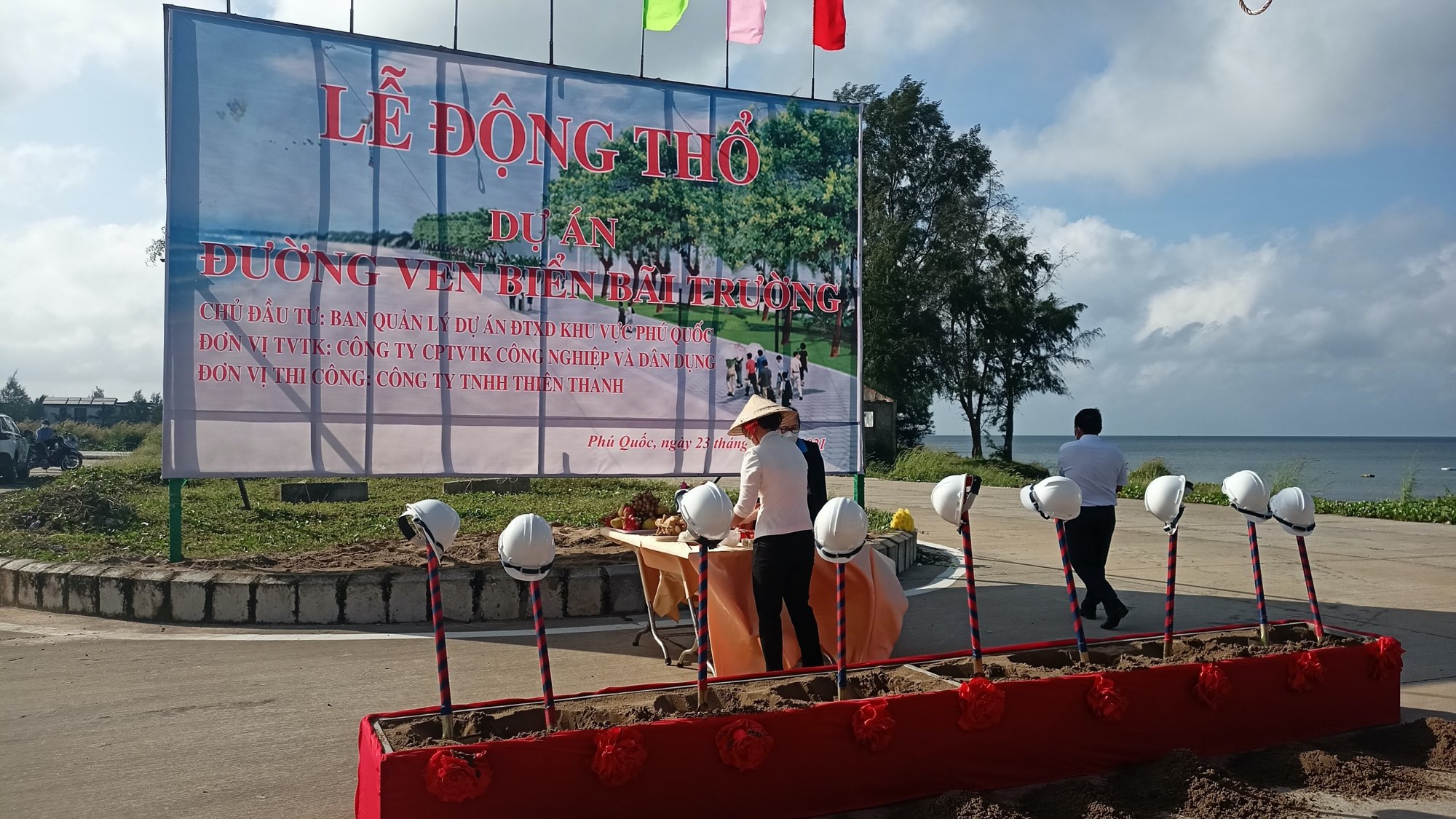 PHU QUOC: GROUND-BREAKING CEREMONY FOR THE COASTAL ROAD ALONG BAI TRUONG BEACH